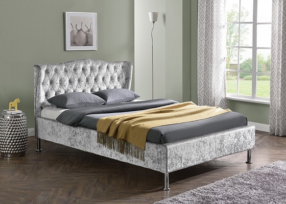 Struttura ricoperta tessuto di tela del letto di piattaforma con i bottoni Grey King Size leggero moderno