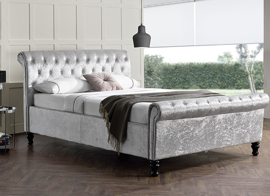 Pistoni idraulici del letto a slitta ottomano Chesterfield in morbido velluto con enorme spazio di archiviazione