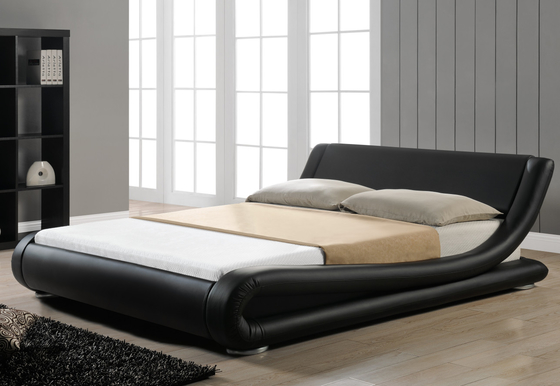 Letto imbottito Chesterfield di lusso con testiera curva king size