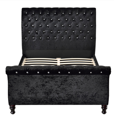 Struttura del letto imbottita trapuntata con bottoni, testiera in stile Chesterfield king size