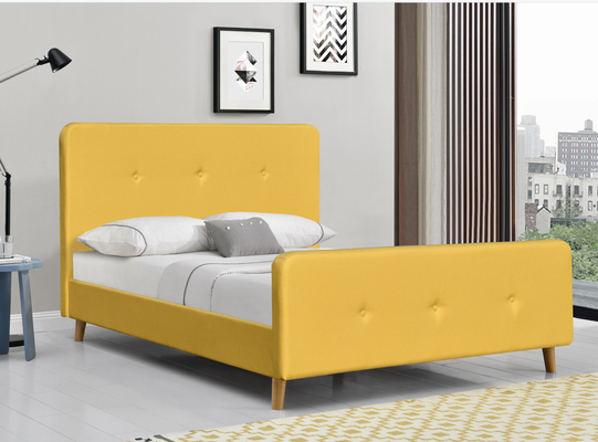 Letto con piattaforma imbottita trapuntata gialla King Size Casual alla ricerca di una camera da letto