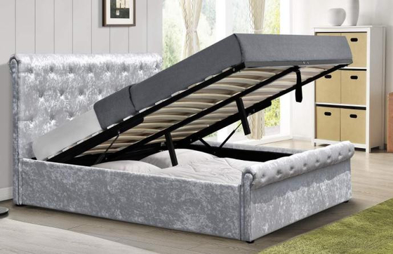 Letto di ripostiglio in alto Letto imbottito a taglia piena con testa di testa tuffata e deposito sotto