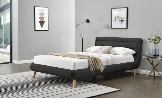 Il telaio imbottito con forma e design unici si adatta al tuo stile di decorazione della casa.