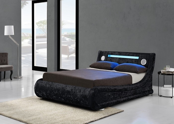 La curva ricoperta di cuoio nera di re Size Storage Bed modella con la luce del LED