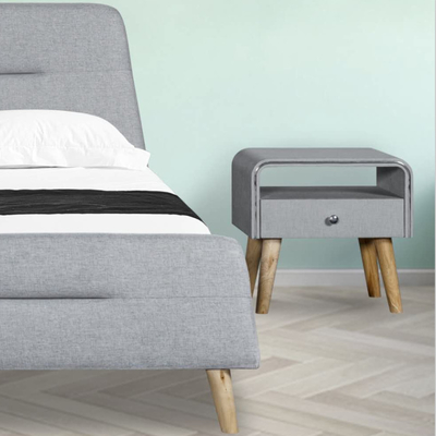 Letto di tela del tessuto della testata trapezoidale