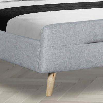 Letto di tela del tessuto della testata trapezoidale