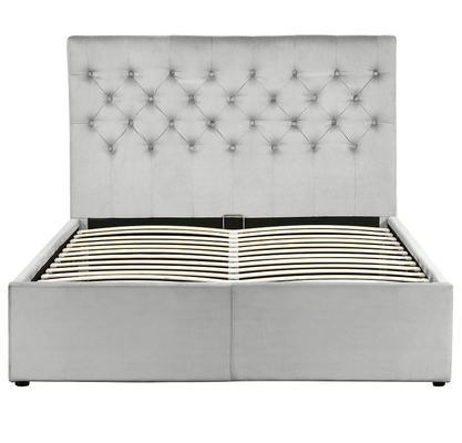 Re Size Platform Tufted ha ricoperto la struttura del letto con la testata dei bottoni